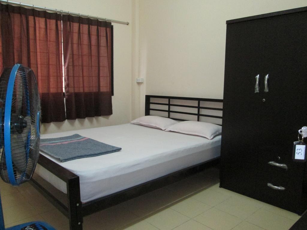 Lee House Inn Bangkok Bilik gambar