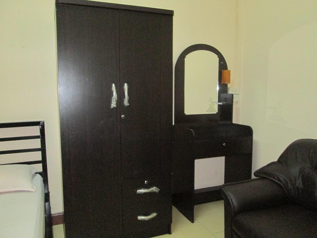 Lee House Inn Bangkok Bilik gambar