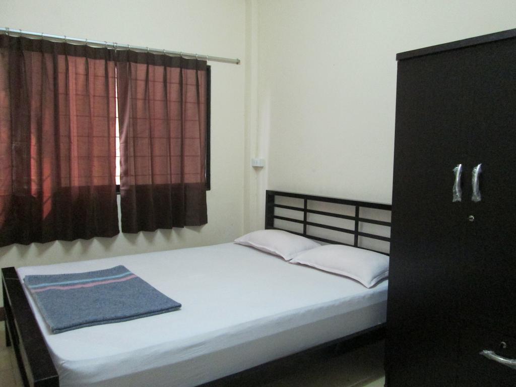 Lee House Inn Bangkok Bilik gambar
